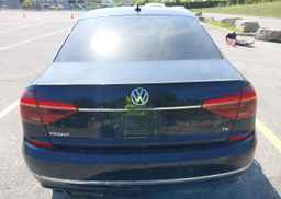 2017 VOLKSWAGEN PASSAT