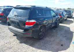 2011 TOYOTA HIGHLANDER LIMITED