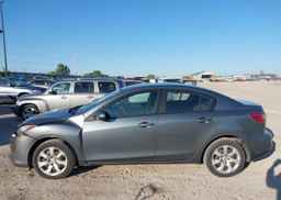 2013 MAZDA MAZDA3 GX