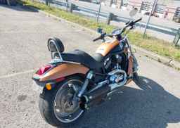2008 HARLEY-DAVIDSON VRSCAW 105TH ANNIVERSARY EDITION