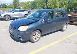 2011 KIA RONDO
