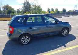 2011 KIA RONDO