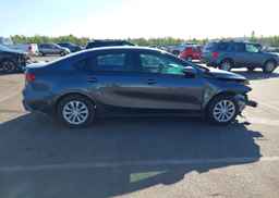 2023 KIA FORTE LX