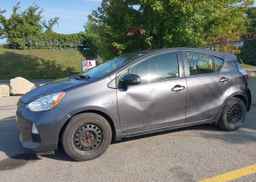 2014 TOYOTA Prius c