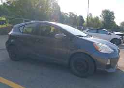 2014 TOYOTA Prius c