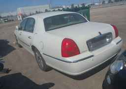 2004 LINCOLN TOWN CAR ULTIMATE