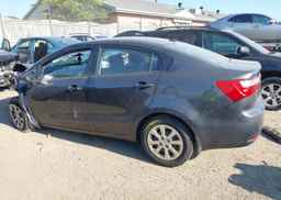 2014 KIA RIO