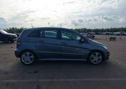 2011 MERCEDES-BENZ B-CLASS