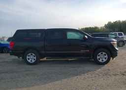 2018 NISSAN TITAN PLATINUM
