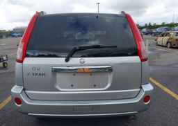 2006 NISSAN X-TRAIL SE