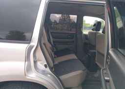 2006 NISSAN X-TRAIL SE