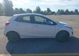 2012 MAZDA MAZDA2 GX
