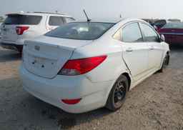 2012 HYUNDAI ACCENT GL