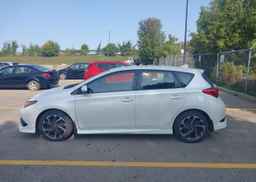2017 TOYOTA COROLLA iM