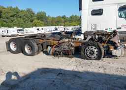 2005 FREIGHTLINER CONVENTIONAL COLUMBIA
