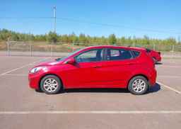 2013 HYUNDAI ACCENT GL