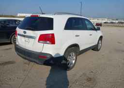 2011 KIA SORENTO LX