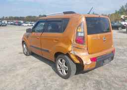 2010 KIA SOUL +