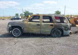 2005 CADILLAC ESCALADE