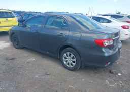 2013 TOYOTA COROLLA S