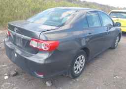 2013 TOYOTA COROLLA S