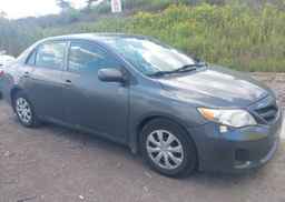 2013 TOYOTA COROLLA S