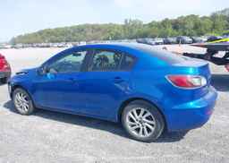 2013 MAZDA MAZDA3