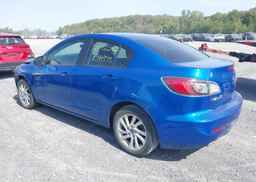 2013 MAZDA MAZDA3