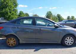 2012 HYUNDAI ACCENT GL
