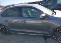 2013 VOLKSWAGEN JETTA 2.5L COMFORTLINE