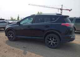 2017 TOYOTA RAV4 SE