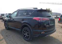 2017 TOYOTA RAV4 SE
