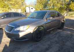 2013 CHRYSLER 200 LX