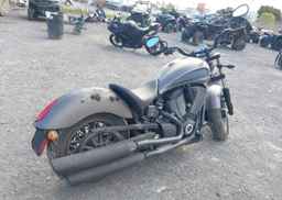 2016 VICTORY MOTORCYCLES GUNNER