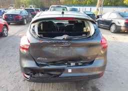 2017 FORD FOCUS SE