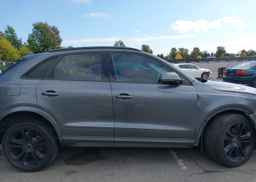 2017 AUDI Q3 4P TI