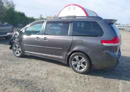 2012 TOYOTA SIENNA XLE 7 PASSENGER