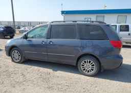 2009 TOYOTA SIENNA LE