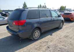 2009 TOYOTA SIENNA LE