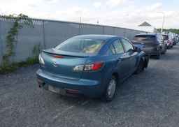 2010 MAZDA 3 I