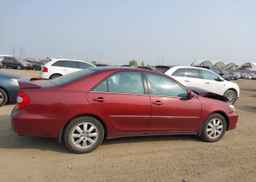 2004 TOYOTA CAMRY LE
