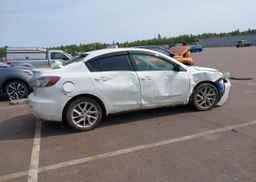 2012 MAZDA 3 S