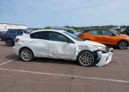 2012 MAZDA 3 S