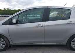 2014 TOYOTA YARIS