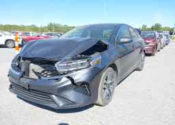 2023 KIA FORTE EX