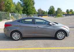 2012 HYUNDAI ELANTRA