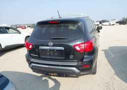 2017 NISSAN PATHFINDER PLATINUM