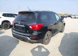 2017 NISSAN PATHFINDER PLATINUM