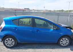 2012 TOYOTA Prius c