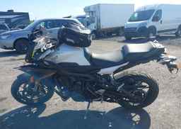 2017 YAMAHA FJ09